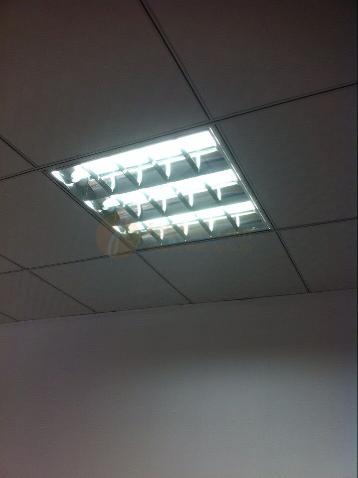 LED T8 Tube Light Used in Office